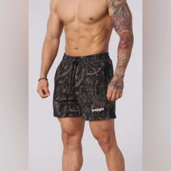 Youngla 1118 DARK TREE CAMO COTTON SHORTS Size Large New With Tags - Picture 1 of 3